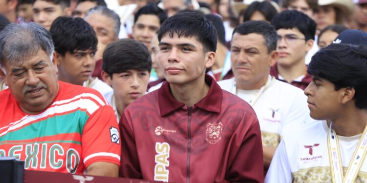 Reconoce Américo a las y los atletas tamaulipecos ganadores en la Olimpiada Nacional e impulsa infraestructura deportiva