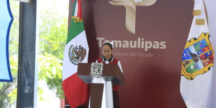 Trabajamos para que haya mejores escuelas y más oportunidades para todas y todos: Américo