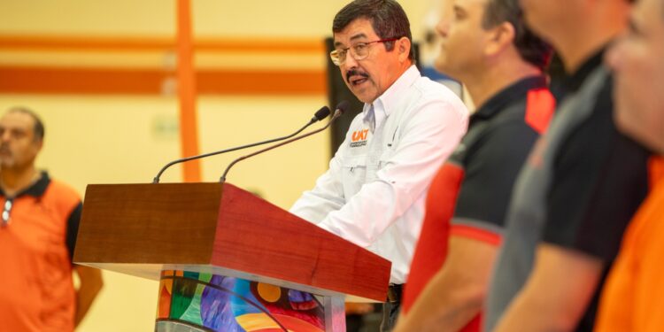El rector Dámaso Anaya consolida el éxito de la primera Copa UAT de Básquetbol