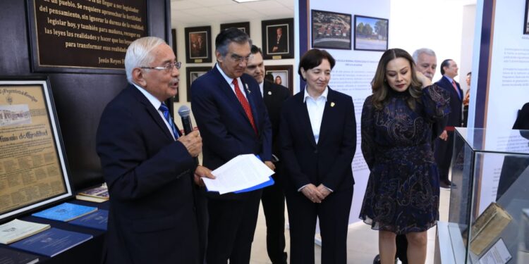 Encabeza Américo Villarreal reconocimiento histórico a la Benemérita Escuela Normal Federalizada en el Congreso