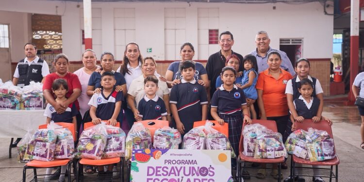 Entrega DIF Tamaulipas dotaciones para que estudiantes continúen con sus desayunos escolares en vacaciones