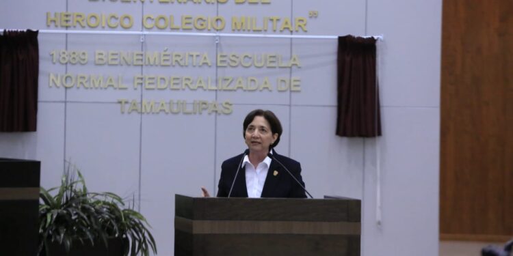 Encabeza Américo Villarreal reconocimiento histórico a la Benemérita Escuela Normal Federalizada en el Congreso