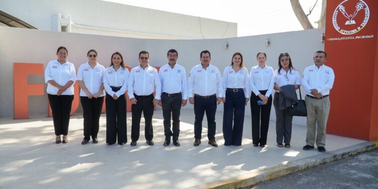 Rector de la UAT supervisa avances de obras de remodelación en la Facultad de Derecho Victoria