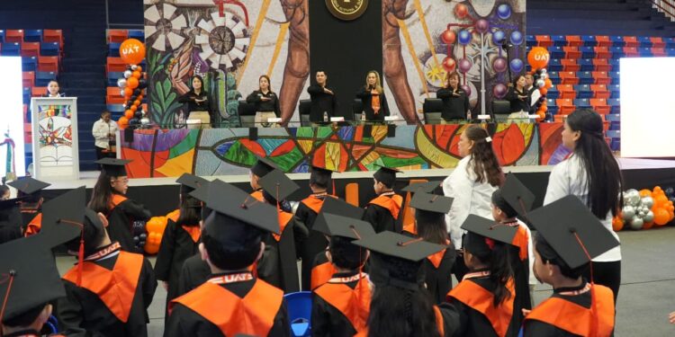 Celebra Familia UAT graduación de niñas y niños de los CENDI y CDIN