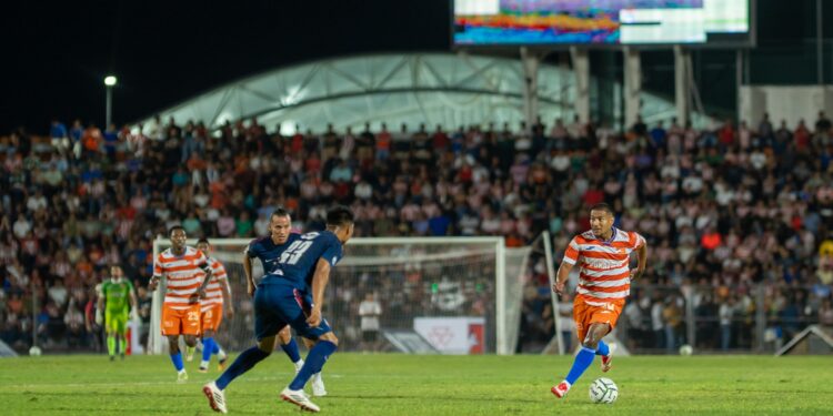 Correcaminos y Chivas regalan electrizante empate sin goles en el Marte R. Gómez