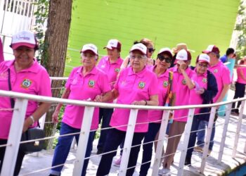 Disfrutan viaje de turismo social 55 jubiladas y jubilados: Sectur