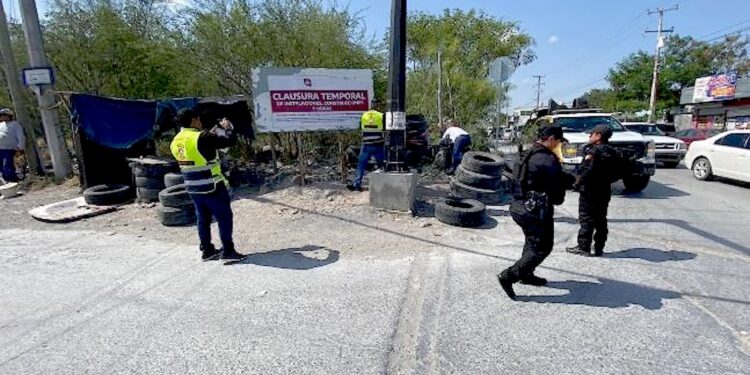 Clausuran y aseguran predio con llantas en desuso en Reynosa