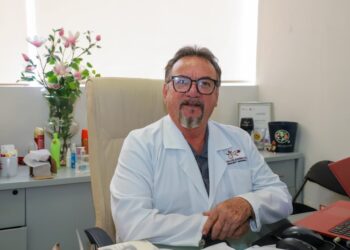 «Si tú no puedes, nosotros vamos”, llevan prevención del cáncer de mama a los centros laborales