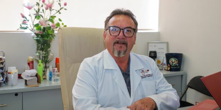 «Si tú no puedes, nosotros vamos”, llevan prevención del cáncer de mama a los centros laborales
