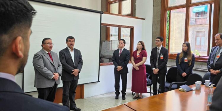 Fortalece rector perfil profesional de estudiantes de la UAT ante la SCJN