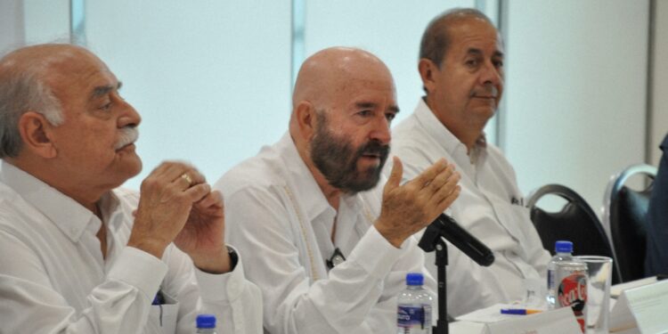 Firman la Secretaría de Recursos Hidráulicos y el Organismo de Cuenca Golfo Norte convenio para fortalecer la gestión de los Consejos de Cuenca