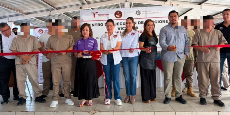 Conmemora CEDES Victoria Día del Peluquero con jornada de corte de cabello a bajo costo