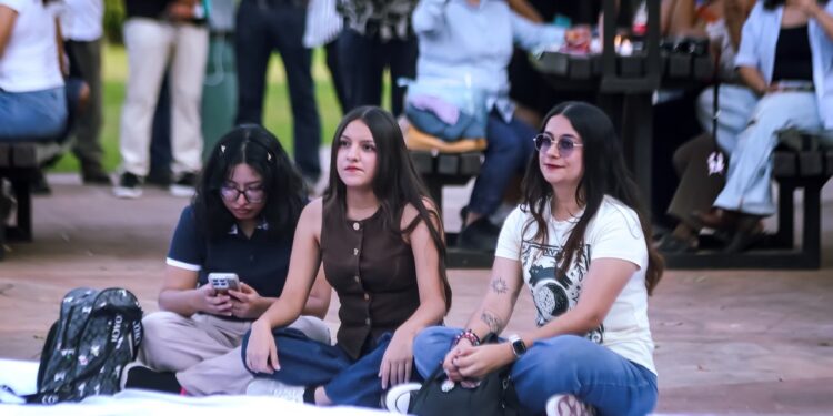 Brilla el talento juvenil en la “Noche Bohemia” del INJUVE Tamaulipas