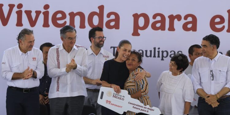 Inicia Claudia Sheinbaum gira por Tamaulipas con entrega de viviendas en Reynosa