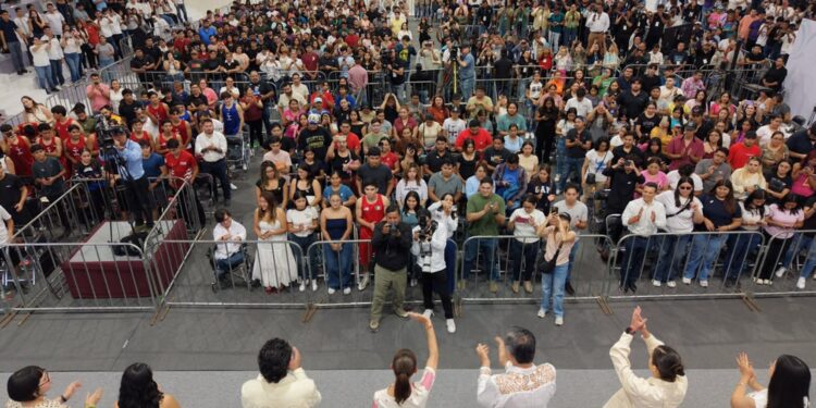 Se reúne Claudia Sheinbaum con jóvenes tamaulipecos: son el eje central del presente