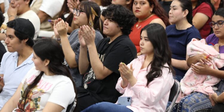 Se reúne Claudia Sheinbaum con jóvenes tamaulipecos: son el eje central del presente