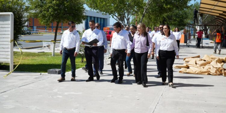 Contará la UAT con más y mejores edificios e infraestructura en Nuevo Laredo. El rector supervisó obras en la frontera
