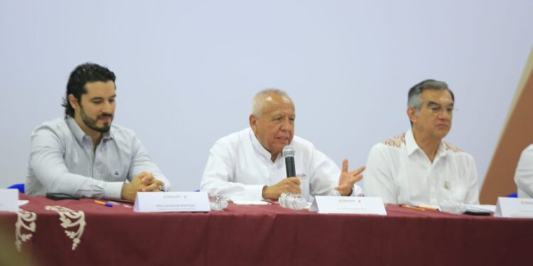 «Fortalecemos la capacitación para responder a los nuevos desafíos laborales» : Américo