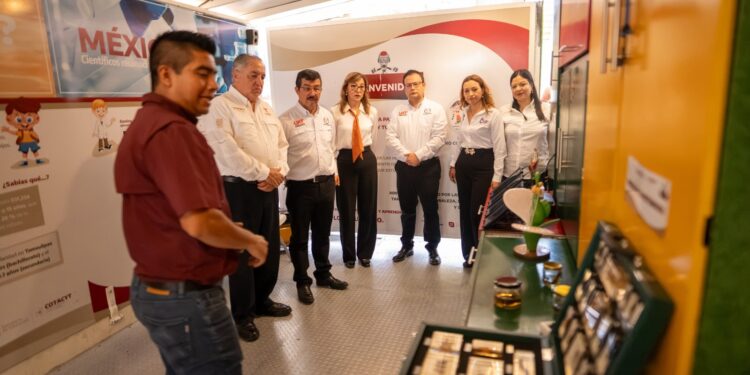 Inaugura el rector Dámaso Anaya campamento científico infantil de la UAT en el Campus Victoria