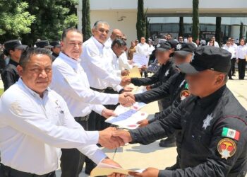 Entrega SSPT constancias a egresados del 22 escalón de Medicina Táctica Policial