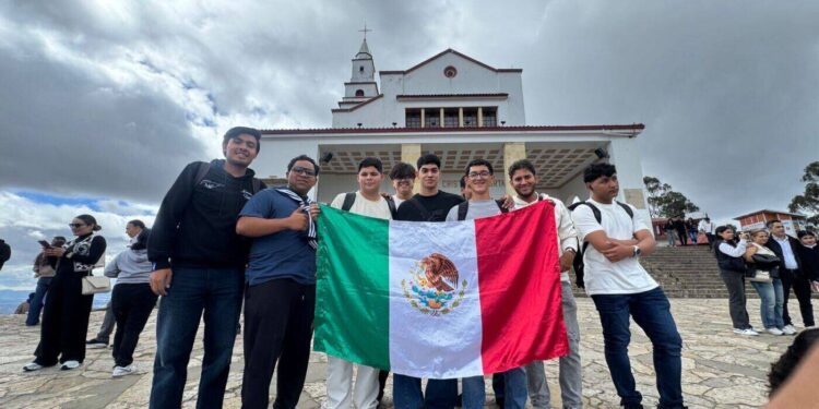 Refuerza UPV formación de estudiantes en inteligencia artificial con participación en campamento internacional