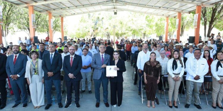 Refrenda Américo impulso a la vocación agropecuaria de Palmillas