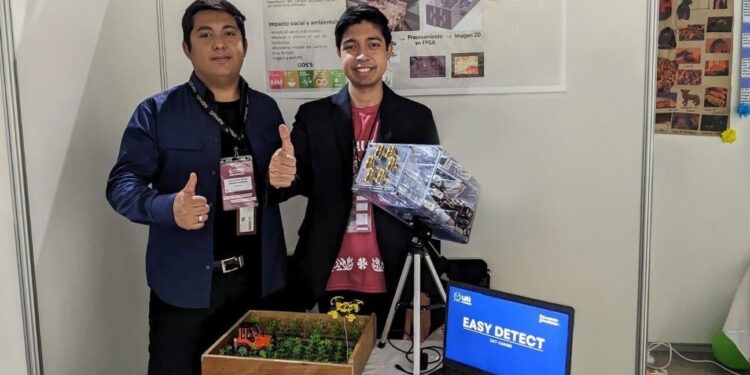 Estudiante de la UAT gana medalla de plata en Malasia con radar agrícola innovador