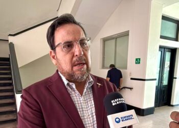 Coinciden foros estatales y regionales en prohibir el uso de celulares en escuelas: SET