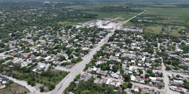 Fortalece Gobierno de Tamaulipas infraestructura vial en la zona cañera
