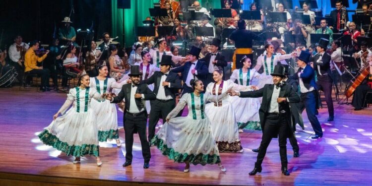 La Orquesta Sinfónica de la UAT celebra 50 años de excelencia cultural con el concierto MexiUATísimo