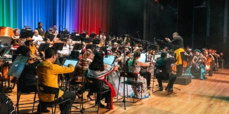 La Orquesta Sinfónica de la UAT celebra 50 años de excelencia cultural con el concierto MexiUATísimo