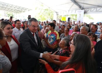 En Abasolo, impulsa Américo nuevas alternativas para el campo, obras y gestión de viviendas