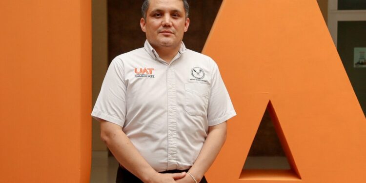 Otorgan Premio Estatal de Innovación al Dr. Edgardo Jonathan Suárez, destacado investigador de la UAT