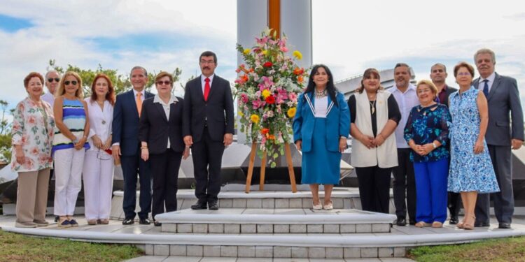 “La UAT es una universidad moderna, dinámica, con rostro humano y corazón social»: rector Dámaso Anaya