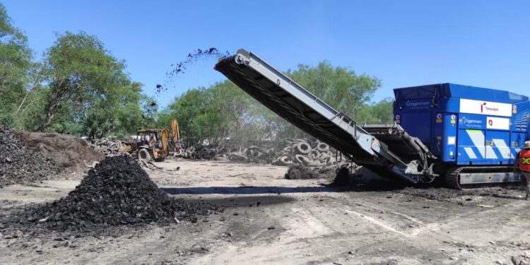 Avanza SEDUMA en trituración de llantas para reducir la contaminación en Reynosa