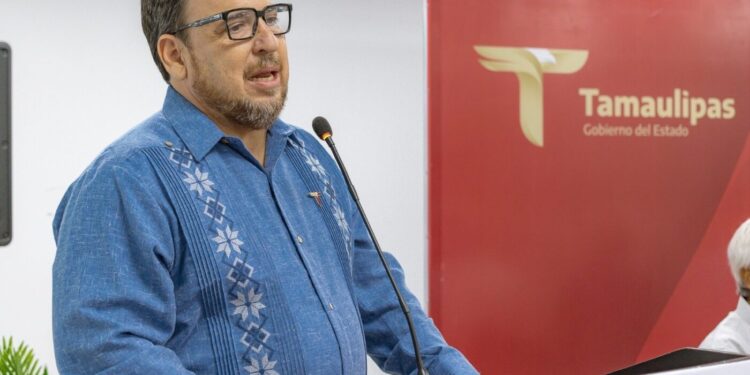 Reconoce SET derechos laborales con entrega de 44 nombramientos a trabajadores de la educación