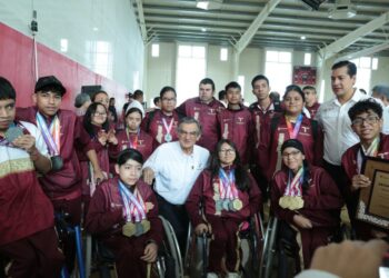 Reconoce Américo a medallistas paralímpicos y anuncia aumento de apoyos a deportistas y entrenadores