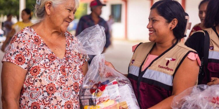Programas alimentarios son pilar de la SEBIEN