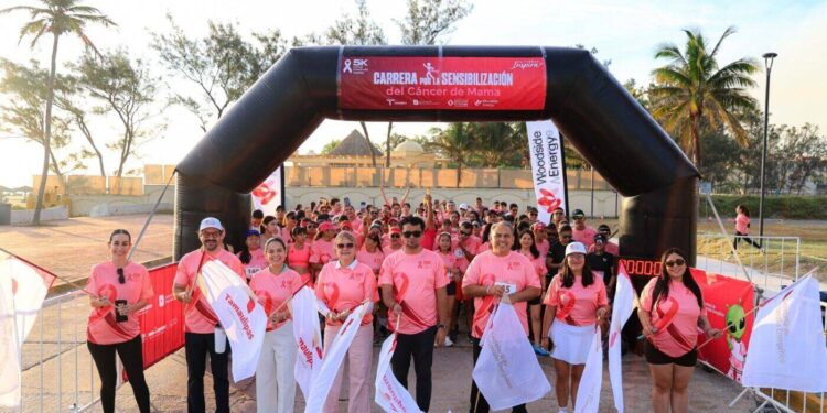 Realizan SEDENER y Woodside Energy carrera atlética por la sensibilización sobre el cáncer de mama