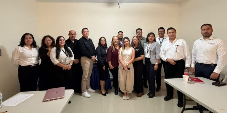 Ofrece STPS orientación laboral sobre riesgos psicosociales y Ley Silla en Reynosa