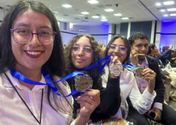 Estudiantes de la UAT ganan el primer lugar en el Maratón Nacional de Conocimientos ANFECA