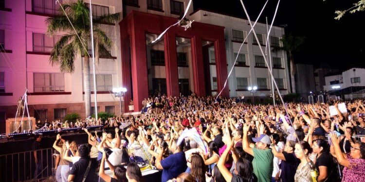 Más de 5,200 personas se reunieron en la Plaza Juárez para cerrar junto al grupo Matute el FICSM 2026