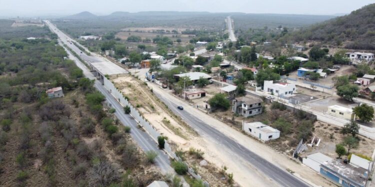 Puente Magueyes, obra que rescata el gobierno de Américo
