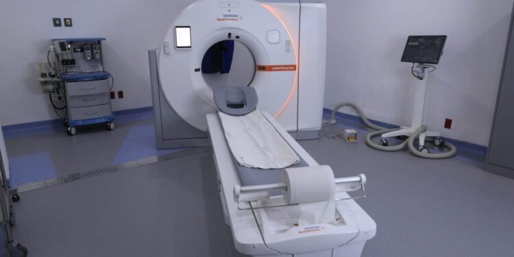 Fortalece Américo capacidad tecnológica para la detección y atención del cáncer en Tamaulipas