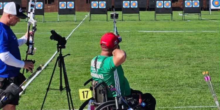 Tamaulipecos hacen historia en Copa del Mundo de tiro con arco paralímpico